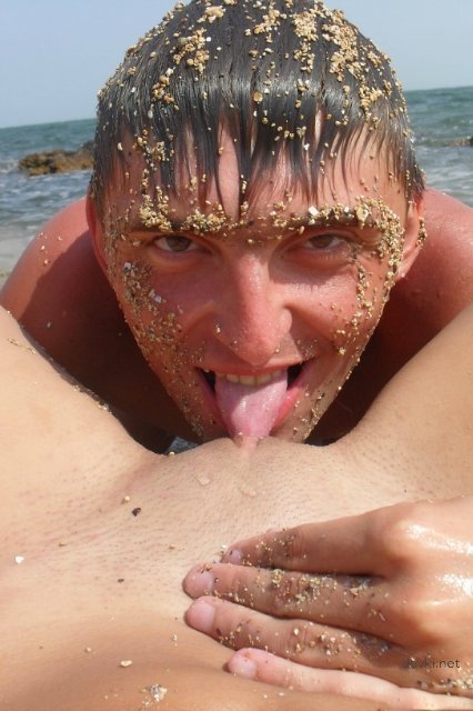 Outdoor Beach Blowjob: Sexy Amateur Sucks Cock in Public
