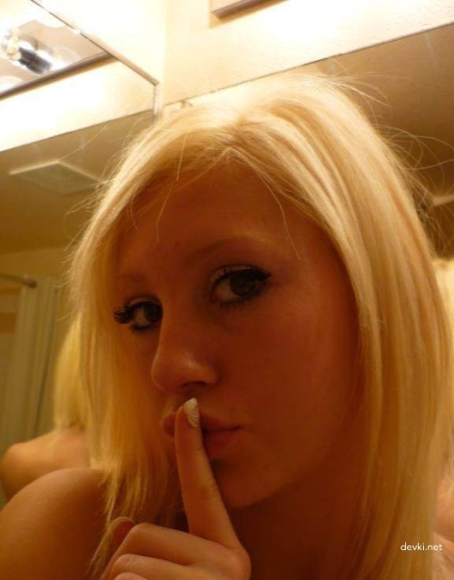 Hot Blonde Topless Amateur Model Poses in Raunchy Photo Shoot