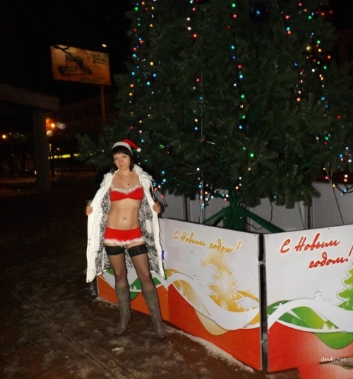 Seductive Snow Maiden Winter Fantasy: Explicit Amateur Photo