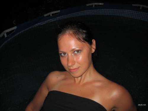 Secretary's Nude Pussy: Explicit Amateur Porn Pics