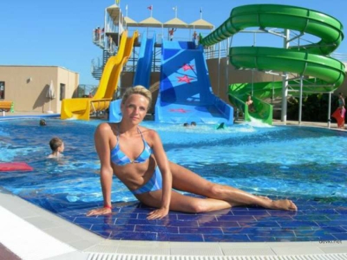Explicit Amateur Shot: Sexy Slender Woman's Intimate Photo for Adults