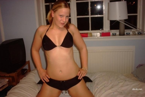 Amateur Explicit Sexual Poses: Seductive Posing for Maximum Sensuality