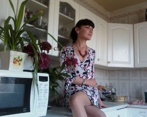 Hot Russian MILF Wife: Explicit Amateur Action