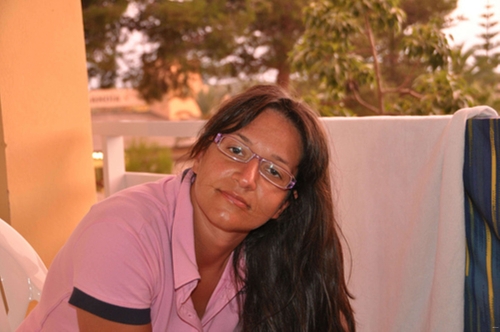 Wild Vacation Sex Tape: Amateur Couple's Explicit Photo Shoot