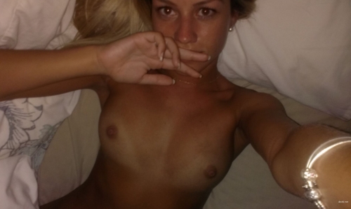 Hot Blonde's Explicit Selfies: Amateur Babe's Erotic Photos