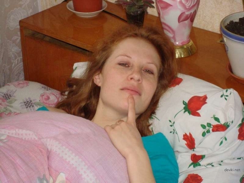 Red-Hot Redhead's XXX Amateur Nude Photoshoot - Erotic Poses & Sensual Seduction
