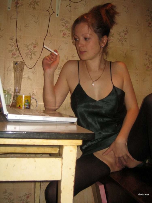 Hot Amateur Home Erotica: Explicit & Sensual Shots for Maximum Pleasure