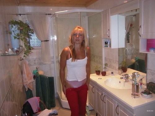 Amateur MILF Wife Gets Hardcore Fucked - Explicit XXX Photo