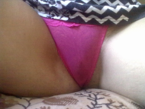 XXX Smoking Fetish: Amateur Close-Up of Cigarette Inserted in Pussy