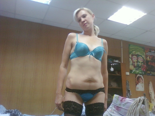 Raw Russian Slut: Uncensored XXX Amateur Photo - Explicit Content