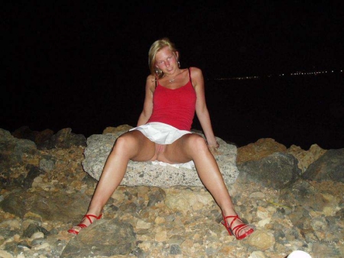 XXX Amateur Erotic Pics: Explicit Submissions for Your Pleasure