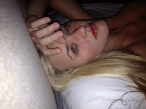 XXX Amateur Sister Nudes: Personal Explicit Pic of My Sis