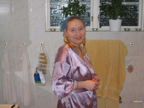 XXX BBW Amateur Pics: Busty Beauty Reveals All!