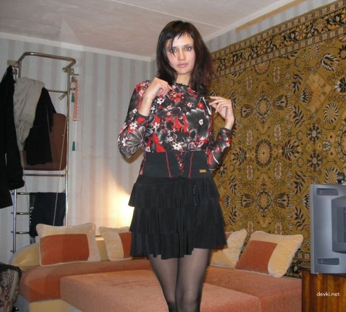 Hot Village Girl Sex: Explicit Amateur Photo of Rural Babe