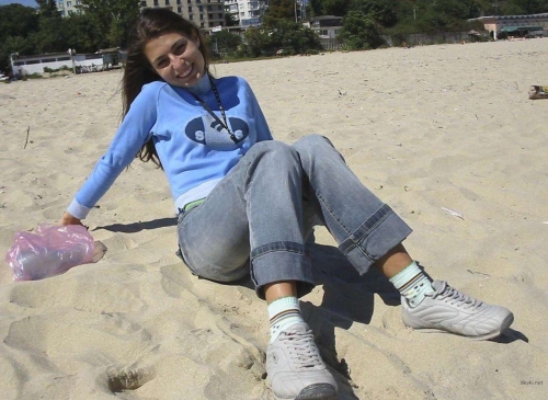 Raw Girlfriend Pussy: Amateur Porn Photos - Explicit Filming and Close-ups