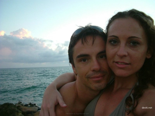 XXX Vacation Pics: Amateur Family Couple's Explicit Holiday Fun