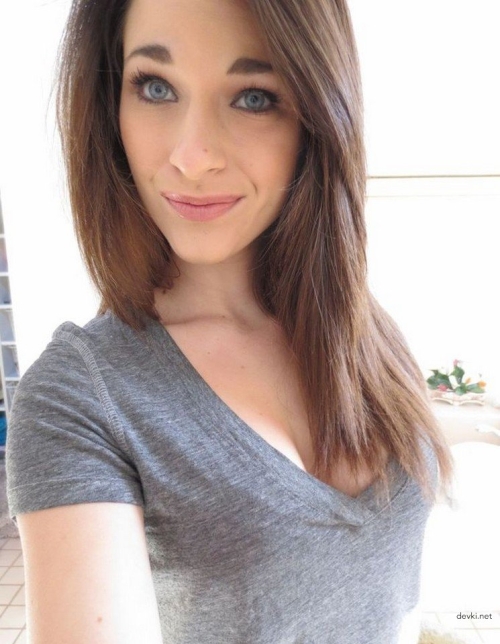 Explicit Amateur Selfies: Hot Girl's Sexy Poses & Cute Face - Uncensored Photos