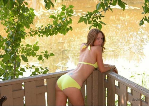 Explicit Redhead Nude: Private Photos of Amateur Redhead in English