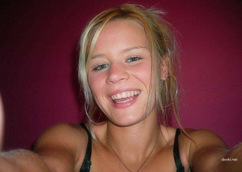 Sexy GF Sucks Cock - Amateur Blowjob Porn Pic