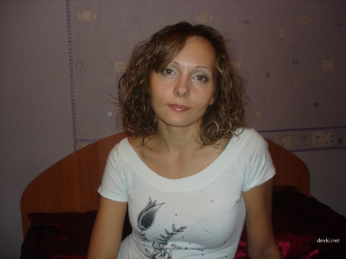 Sultry Wife in Stockings: Explicit Amateur Erotica Gallery