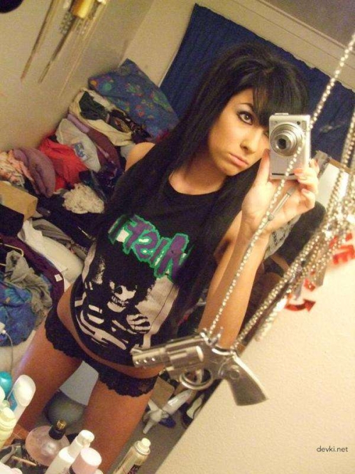 Explicit Skinny Emo Chick Photo: Svelte Teen Girl Shows Off Petite Body