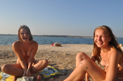 Raw Nudist Babes on Sand - Uncensored Amateur Nude Shot