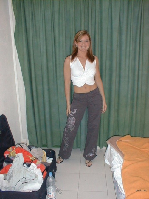 Hot Wife Homemade XXX Pics - Explicit Amateur Porn Photos for Adults