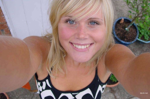 Hot Blonde Nude Amateur Photo Shoot - Explicit Erotica Session