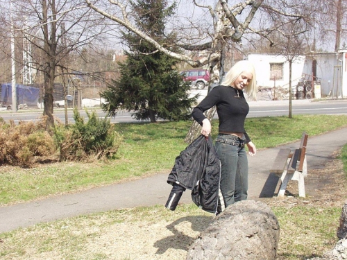Amateur Street Striptease: Outdoor Girl Undressing Explicitly