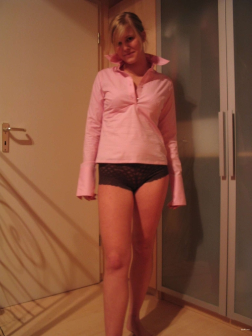 Explicit Teen Erotica: Naughty Girl's Sensual Amateur Photos