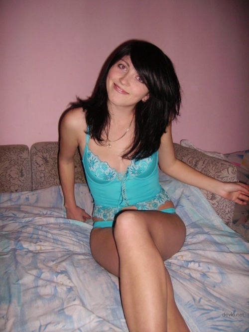 Ravishing Brunette Takes Intense Pussy Pounding - Raw Amateur XXX Photo
