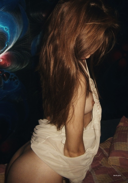 Explicit Russian Amateur Babe Lingerie Photoshoot: Hot Russian Girl in Sexy Outfit