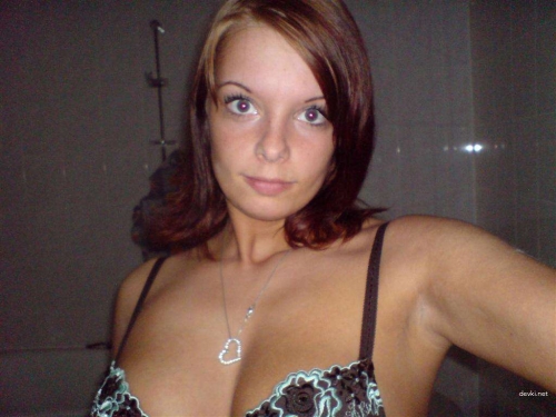 XXX Close-Up Erotic Shots: Intimate Amateur Photography for Adults
