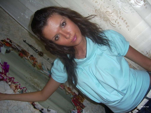 Steamy Amateur Erotic Photos: Hot Babe's Intimate Seduction