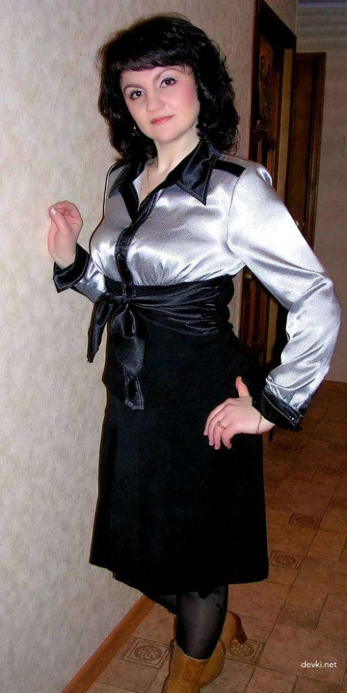 Naughty MILF's Explicit Amateur Erotica: Sensual Photo Collection