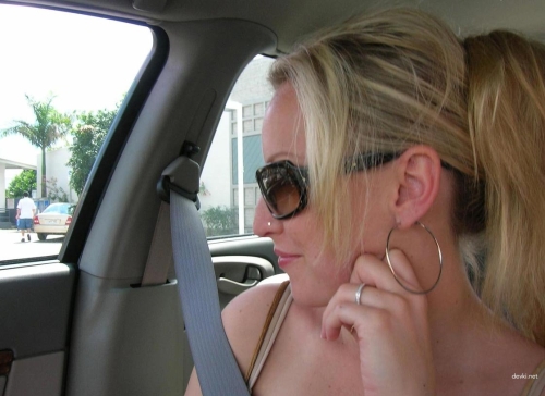 Amateur Wife Close-Up Porn: Horny Wives in Explicit Photos