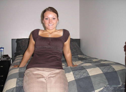 Steamy Sexting Pics: Hot English Amateur Photos for Boyfriend