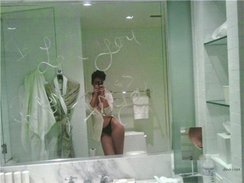 Rihanna Nude Pics: Uncensored, Explicit Amateur Photos for Adults Only