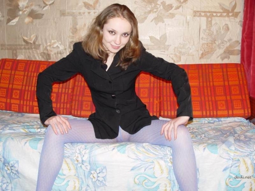 Seductive College Student's Explicit Amateur Erotic Photos - Sensual and Provocative