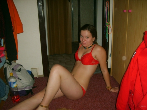 Explicit Amateur Girl Solo Masturbation - Hot XXX Photos
