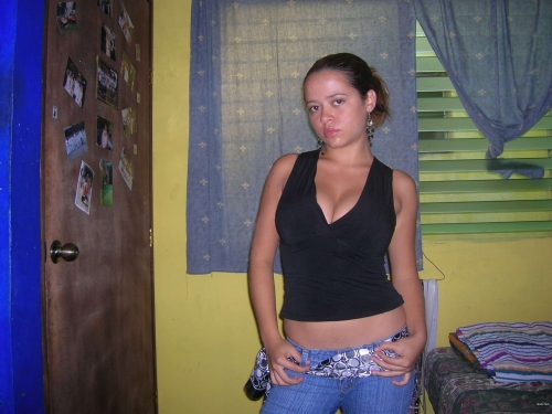 Hot Latina Amateur: Uncensored Seduction & Explicit Beauty
