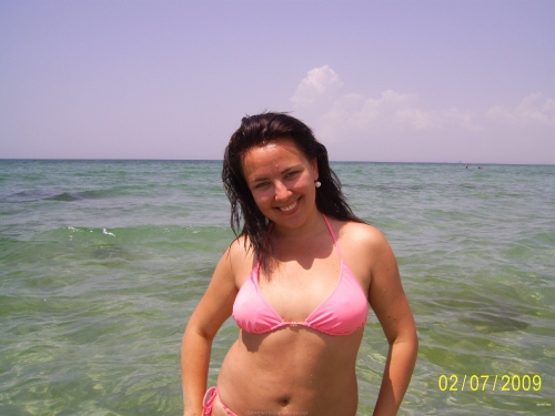 Seductive Amateur Babe with Hot Abs - Gorgeous Girl with Toned Stomach