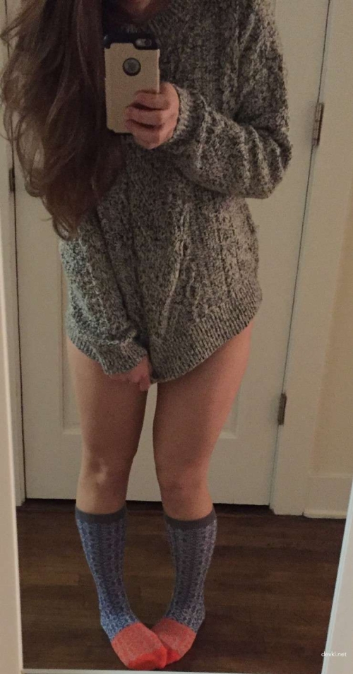 Explicit Amateur Nudity: Young Girl Goes Commando - Pantyless Teen Exposed