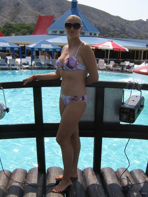 Sexy Amateur Beach Babe Girlfriend Sunbathing Topless - Explicit Vacation Pic
