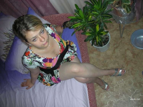 Big Tits & Hairy Pussy: Explicit Amateur Photo - Busty Girl XXX