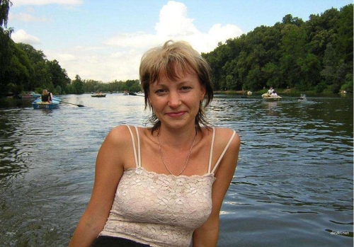 Hot MILF Strawberry Amateur Club: Explicit Mature Woman's Photos