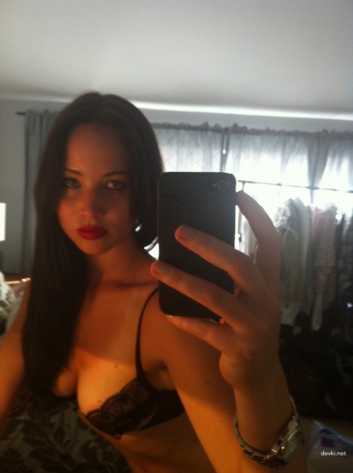 Jennifer Lawrence Homemade Porn: Hardcore XXX Shots in English