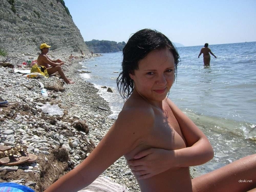 Outdoor Nude Wife: Explicit Amateur Photography for Adults